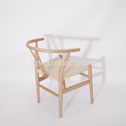 Wegner Wishbone Serokê Xwarinê